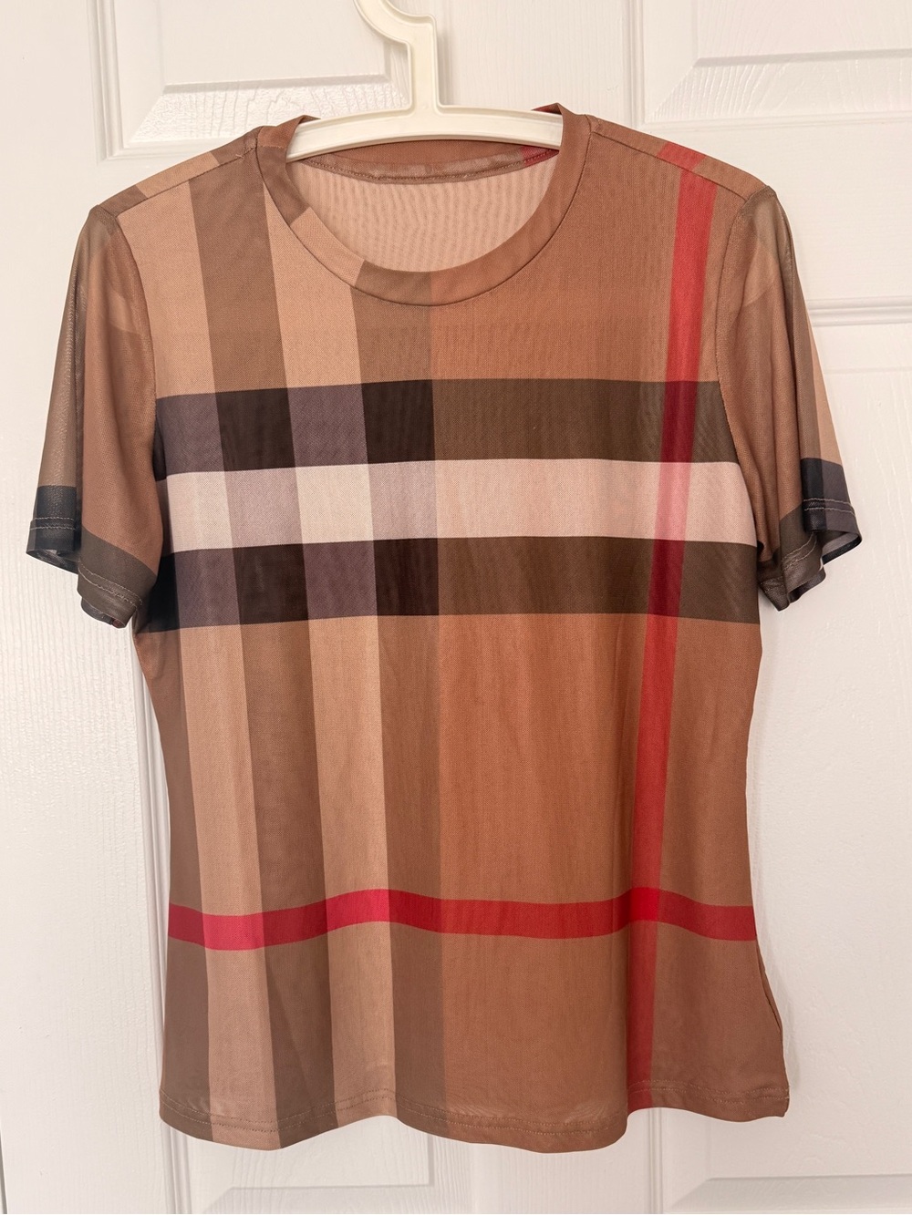 Women’s Short Sleeve Plaid Tee in Brown and Red